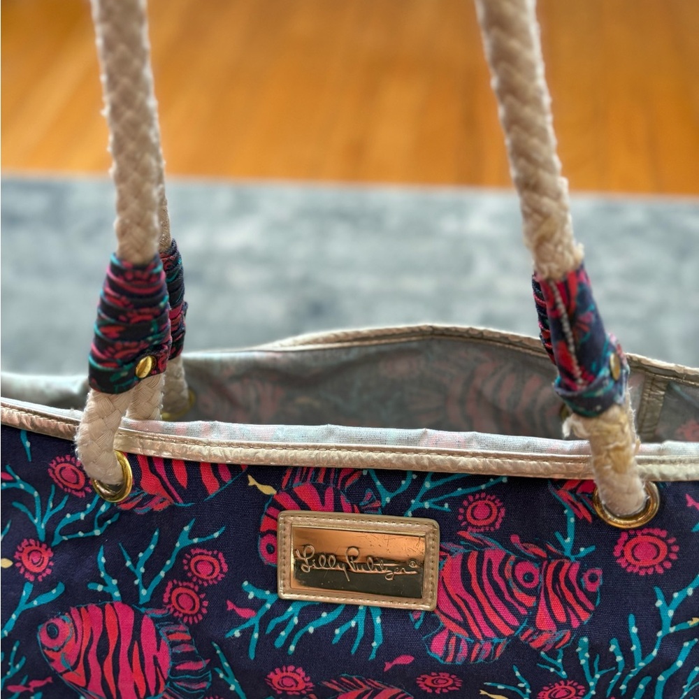 Rare Lilly Pulitzer Shoreline Tote, Bright Navy Jammin’ Print - Picture 6 of 12